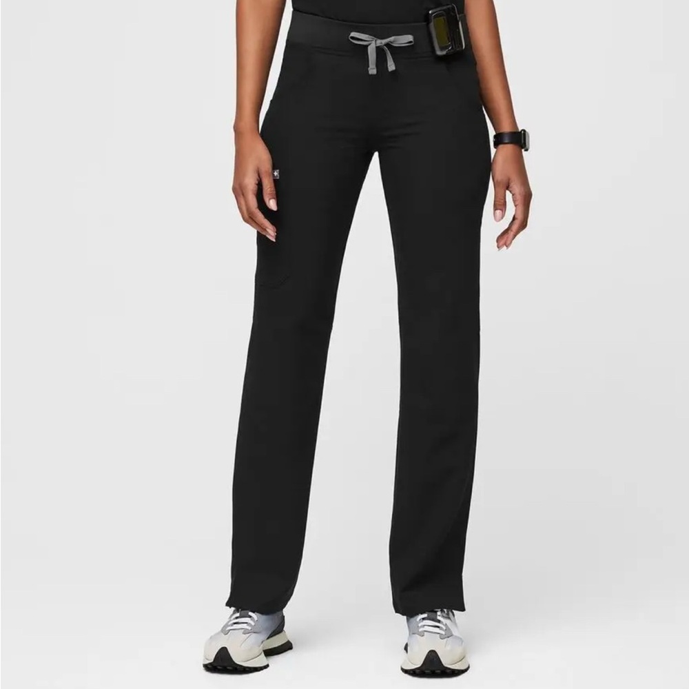 Figs Black Kade Cargo Scrub Pants Size Small Petite
